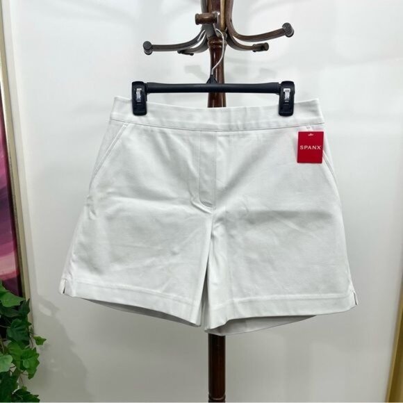 Spanx On-the-Go 6” Shorts with Ultimate Opacity Technology Shorts in White M - Picture 7 of 11
